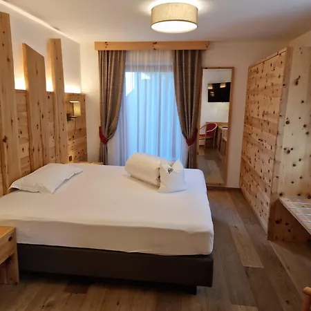 Otel Muliac 4*