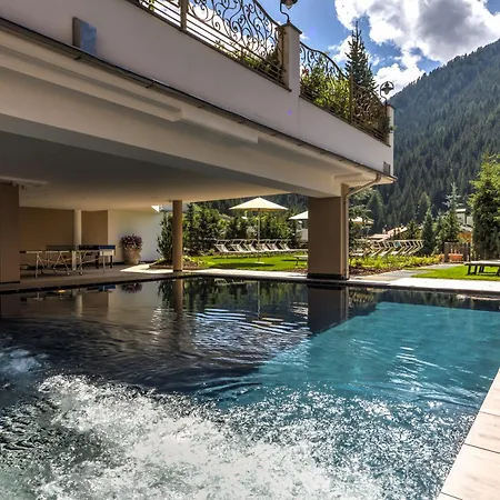 Muliac Otel 4*