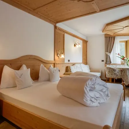 Otel Muliac 4*
